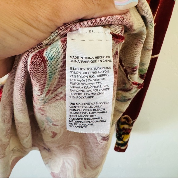 Chico’s Floral Sweater Size XL - Picture 8 of 9